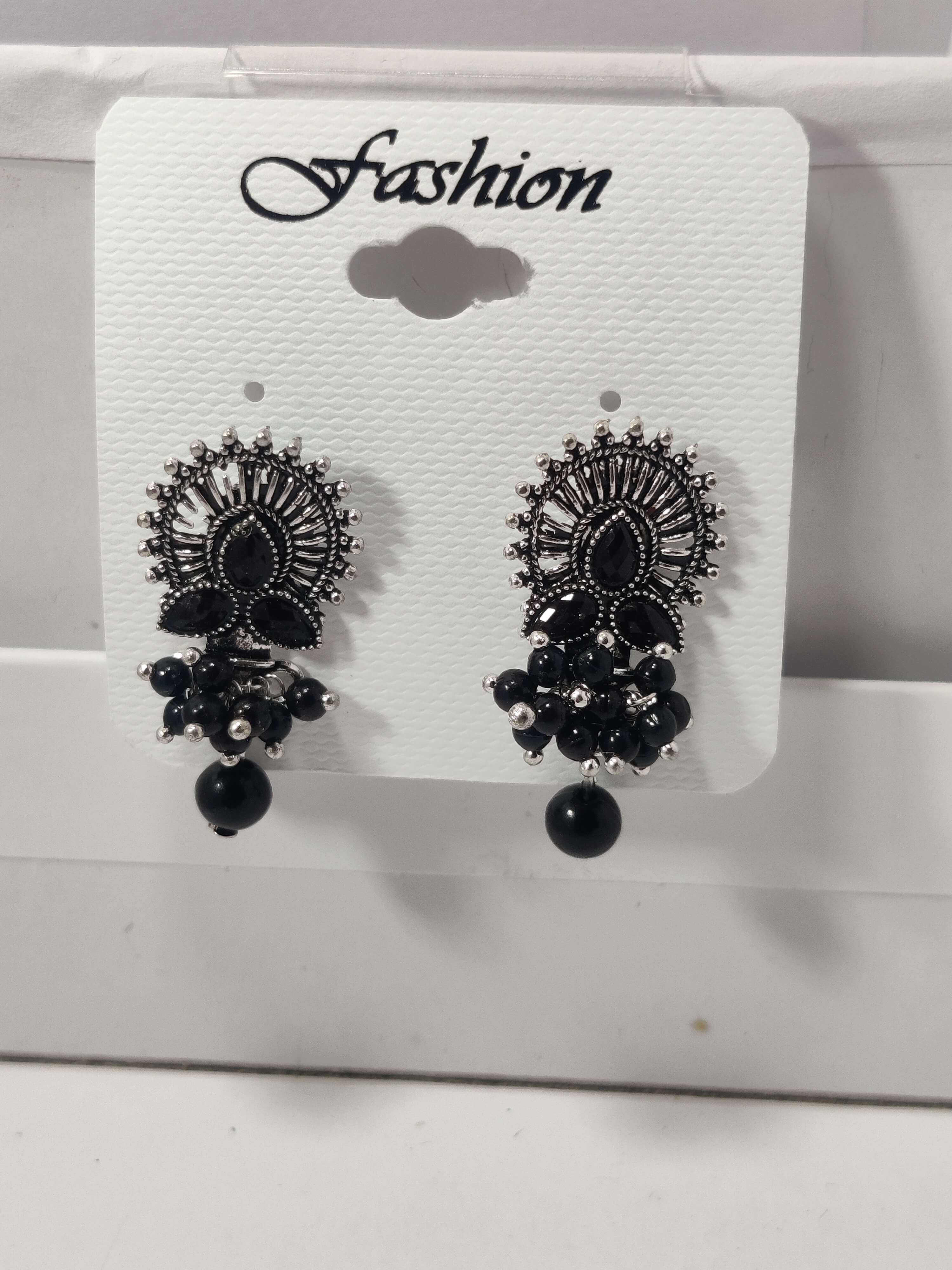 Earrings 700